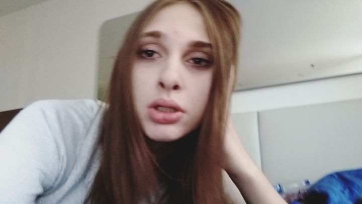 Blurry morning selfie from Alice Chekhova