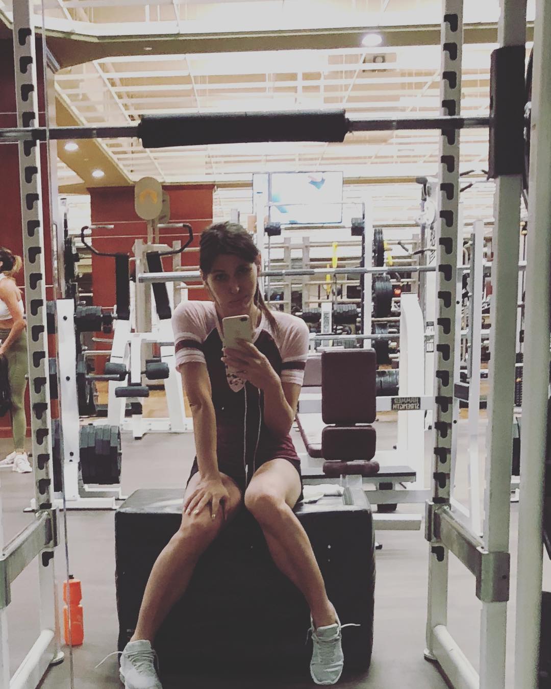 Korra Del Rio gym selfie