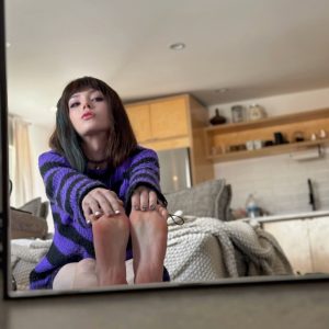 Puppygirlxo TS feet